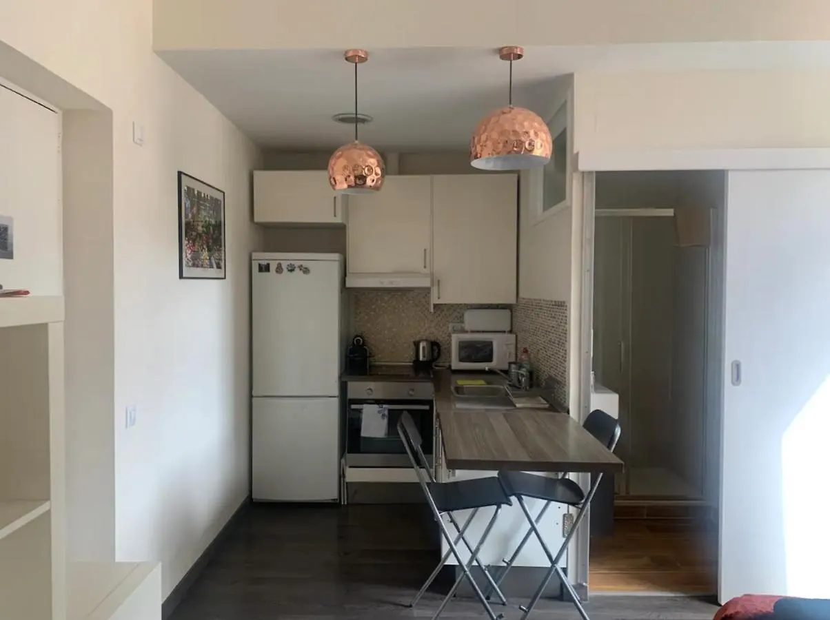Nice Apartment Close To Park Guell1 Barcelona 0*,