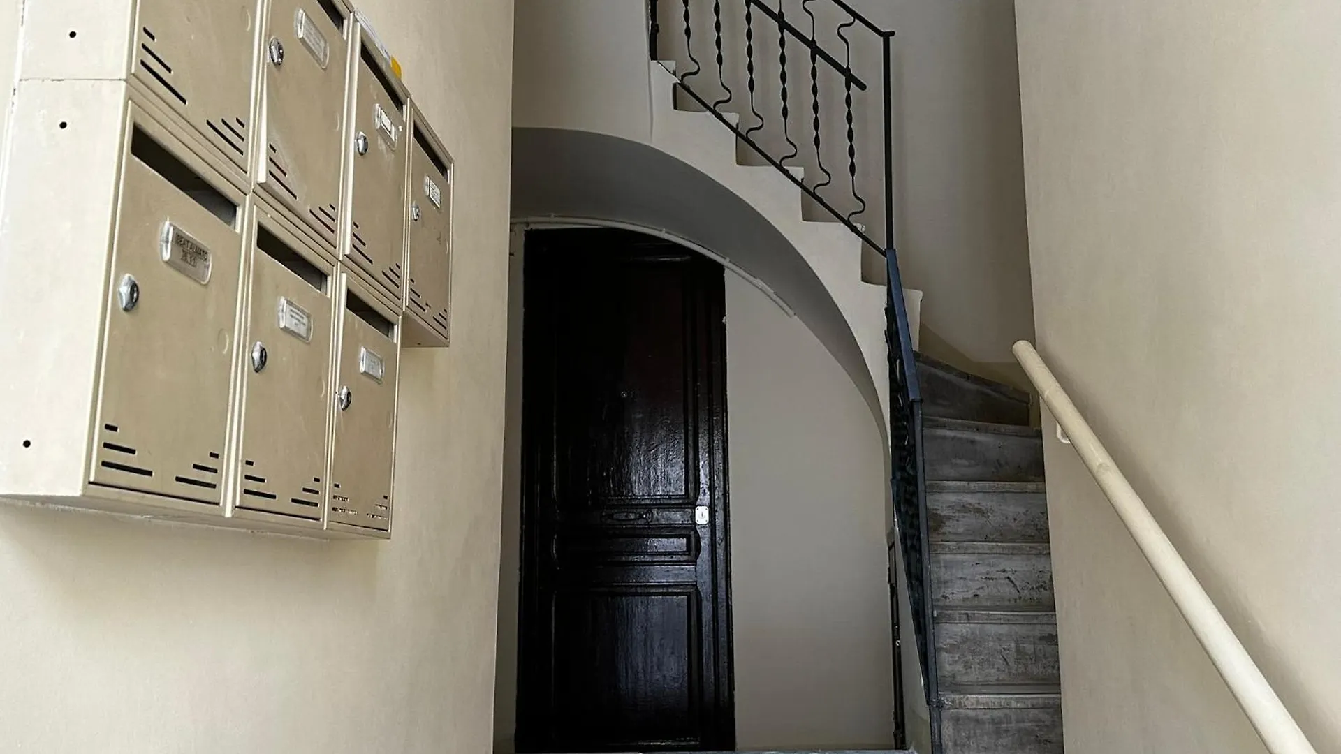 Nice Apartment Close To Park Guell1 Barcelona